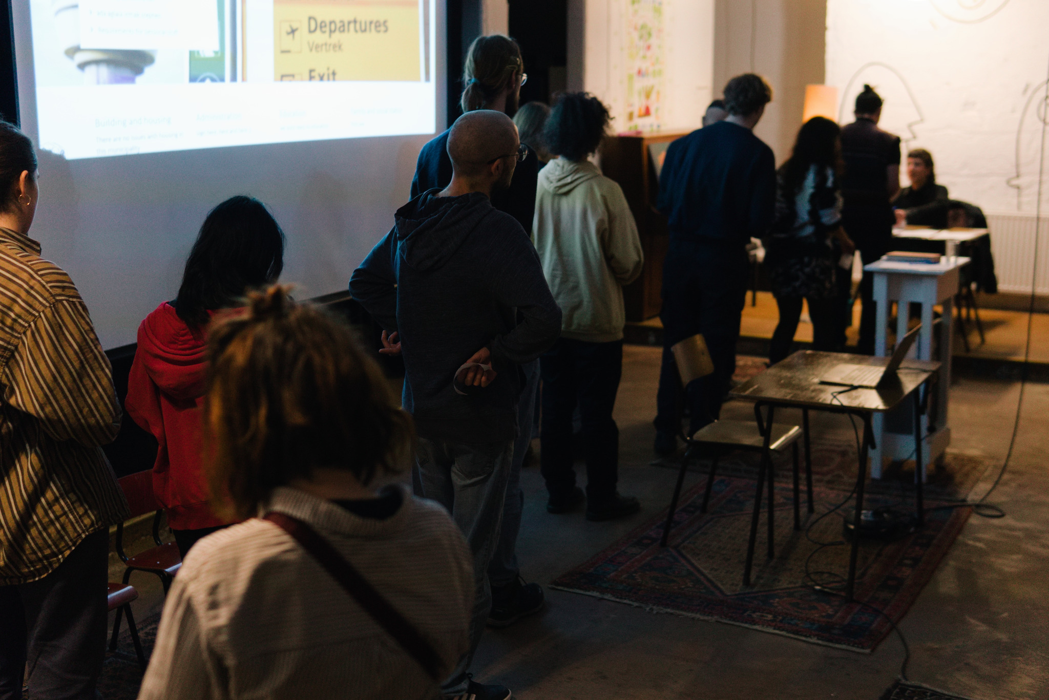 Leeszaal West Rotterdam - November 2023 – People queuing(18) to receive their documents and sign